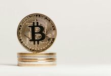 Bitcoin MVRV Falls Into 0–10% Zone — Is A Recovery Underway?