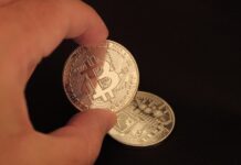 Analyst Calls Local Bitcoin Top, Reveals Why The Price Is Headed Below $60,000