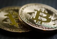 Bitcoin Faces Massive Long Liquidation Imbalance As $15 Billion Sits Below Price