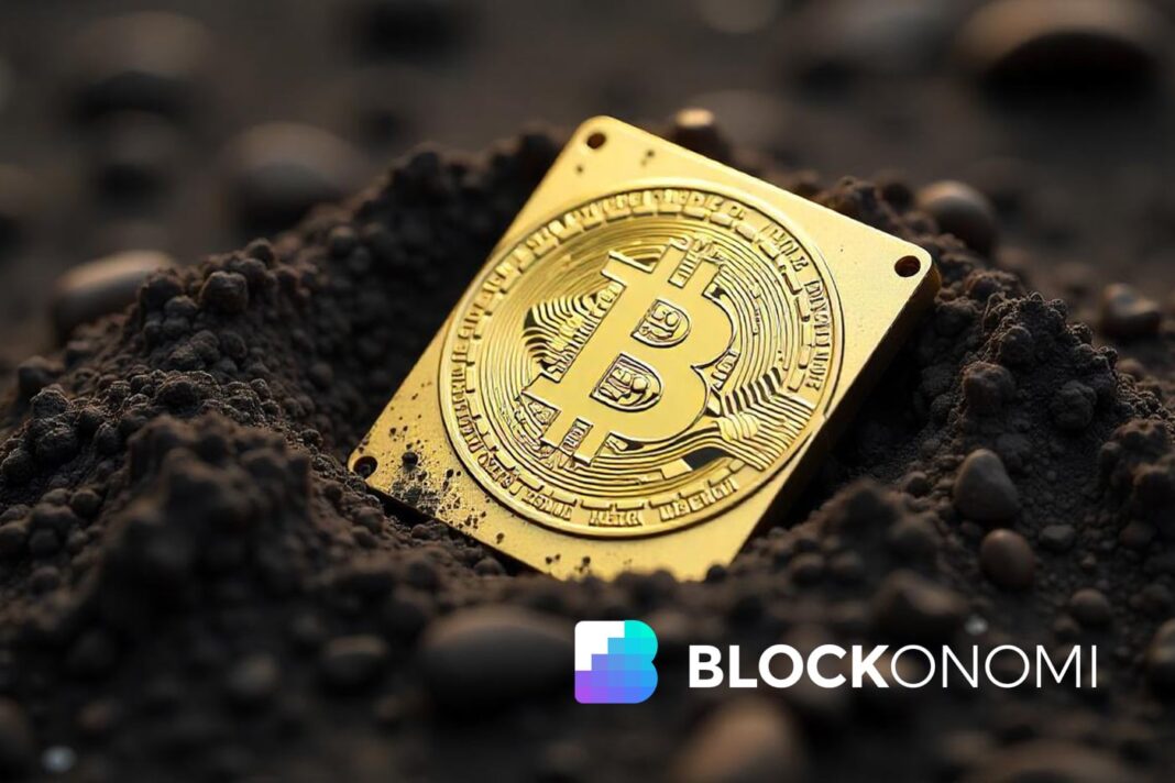 Bitcoin Holds Key Support as UTXO Growth Hits Record Levels