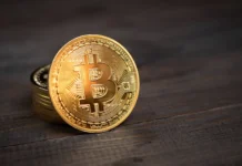 Holds Above $64,000 as On-Chain Data Improves Bitcoin (BTC) Dips to $65,500 Amid Rising Oil Prices and Treasury Yields